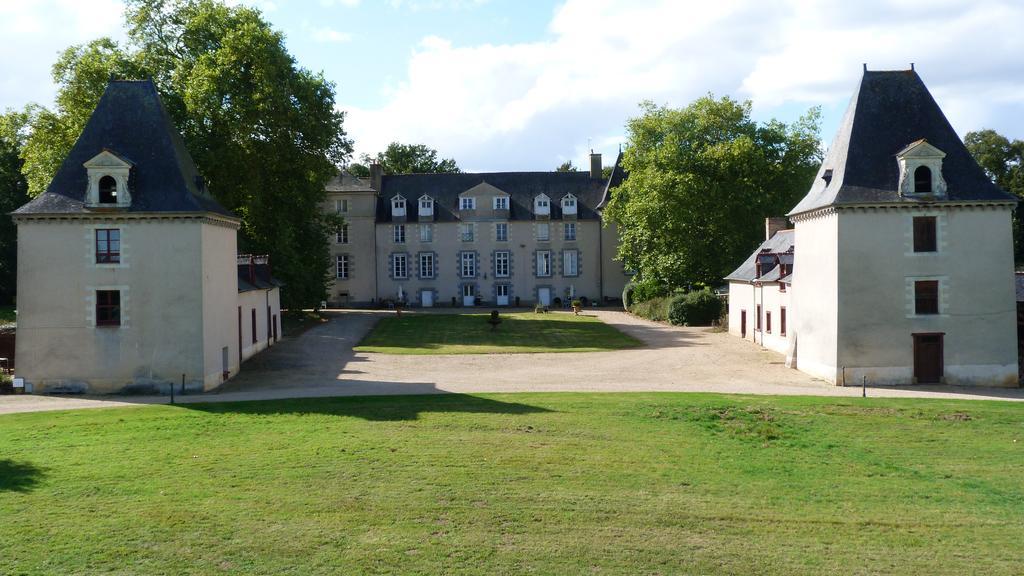 Chateau Du Golf De La Freslonniere Le Rheu Exteriör bild