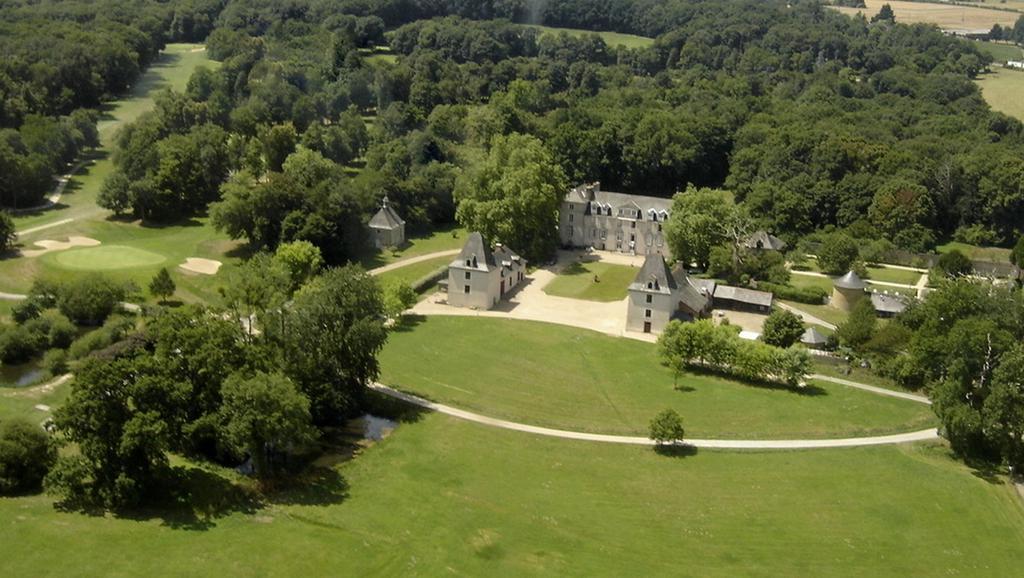Chateau Du Golf De La Freslonniere Le Rheu Exteriör bild